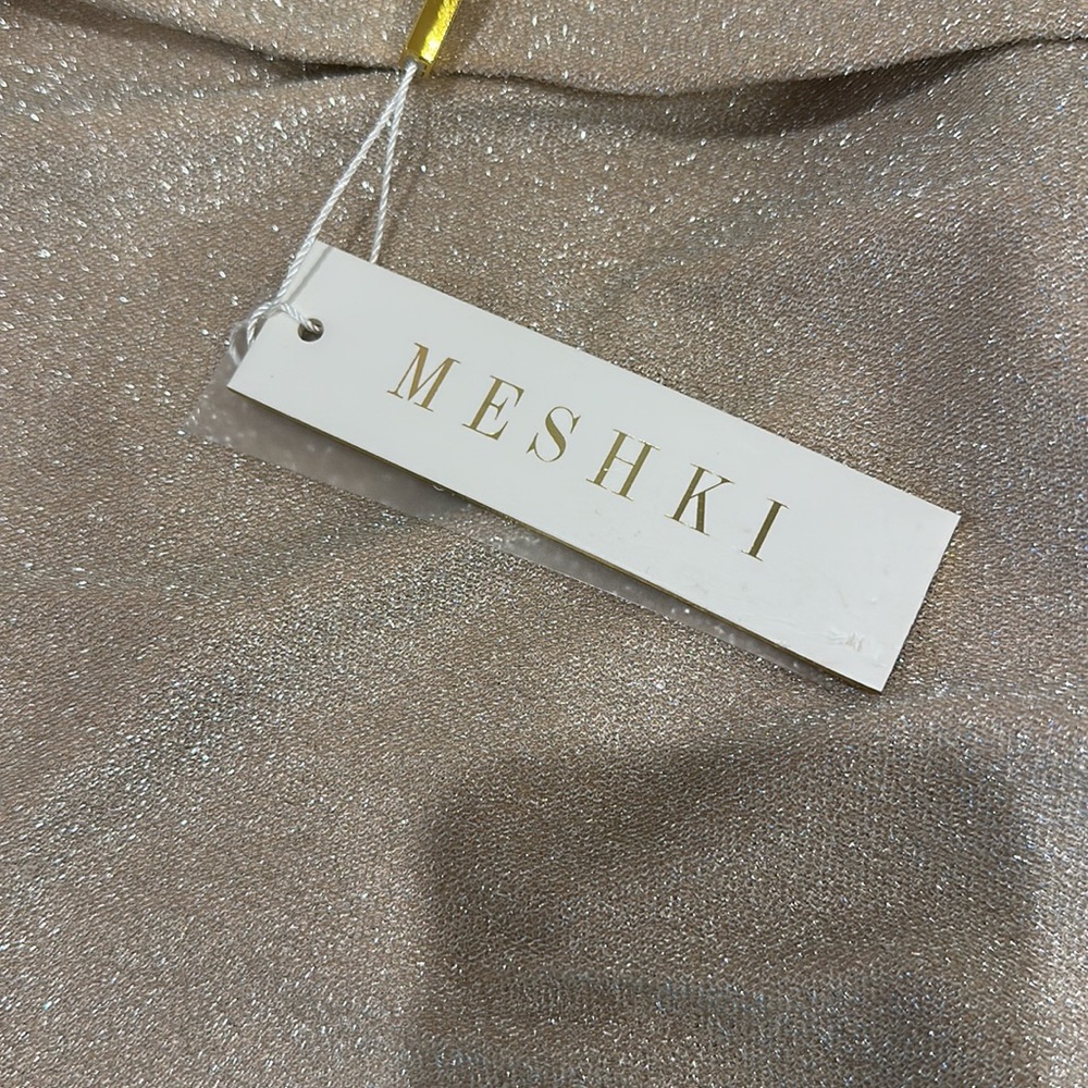 Gorgeous party dress perfect for the holidays ✨✨✨ - Picture 6 of 8